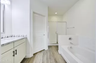 Photo #4: 6344599 Listing