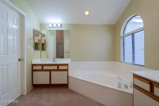 Photo #4: 6344651 Listing 