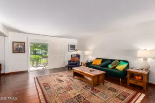 Photo #6: 6344830 Listing