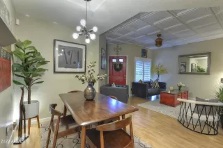 Photo #3: 6344850 Listing