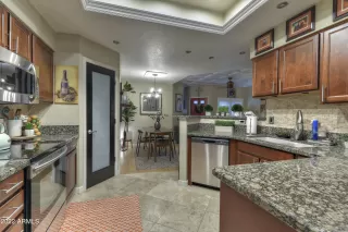 Photo #5: 6344850 Listing