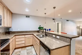 Photo #4: 6344890 Listing