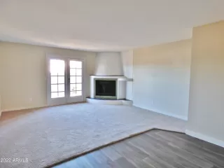 Photo #4: 6344943 Listing