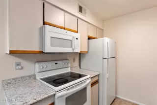 Photo #6: 6345031 Listing 