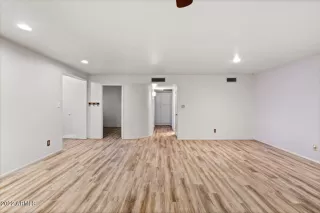 Photo #5: 6345138 Listing 