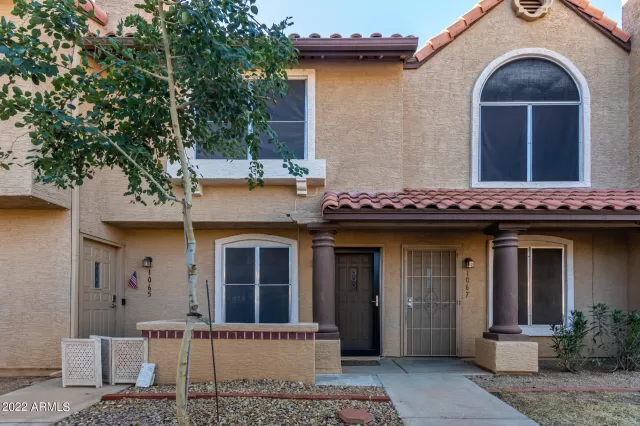 MLS: 6345268 Condo For Sale