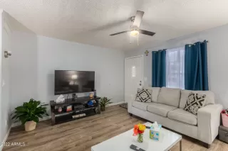 Photo #4: 6345268 Listing