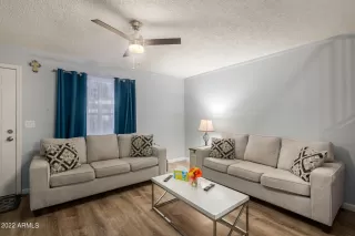 Photo #5: 6345268 Listing