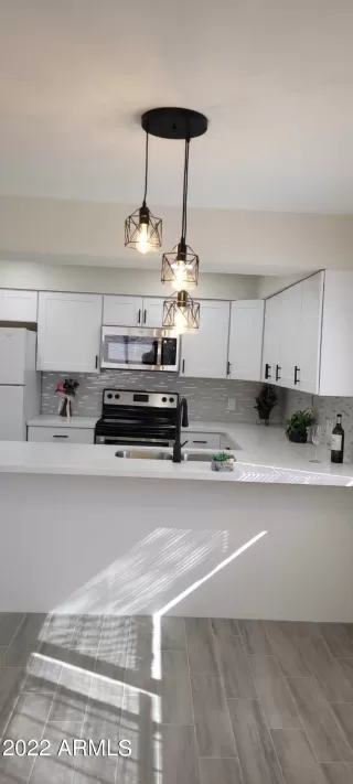 Photo #6: 6345397 Listing