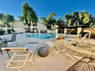 Photo #4: 6345430 Listing