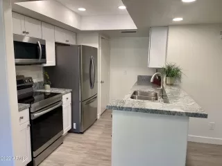 Photo #5: 6345430 Listing