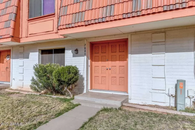 MLS: 6345442 Condo For Sale