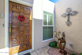 Photo #5: 6345584 Listing