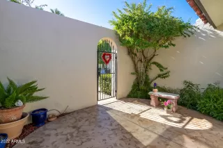 Photo #6: 6345584 Listing