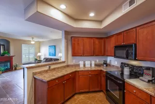 Photo #3: 6345860 Listing