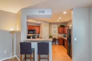 Photo #5: 6345860 Listing