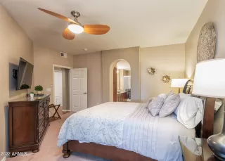 Photo #6: 6345860 Listing