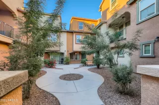 Photo #1: 6346077 Listing 