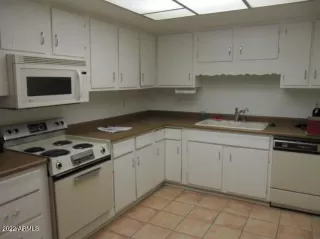 Photo #3: 6346123 Listing 