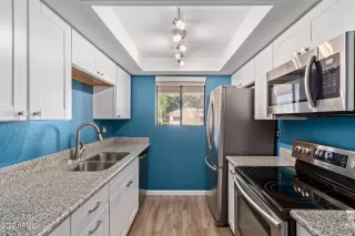 Photo #6: 6346400 Listing