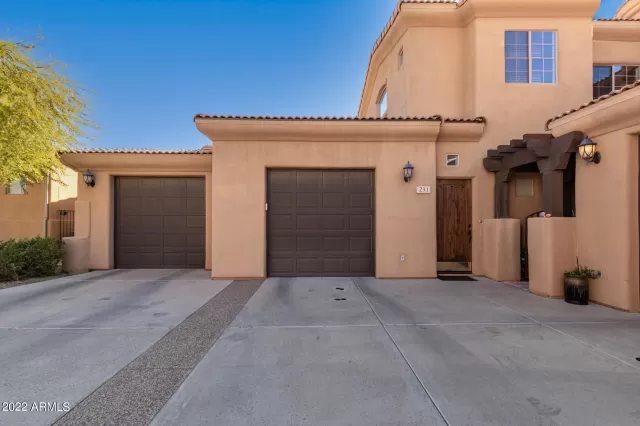 MLS: 6346500 Condo For Sale