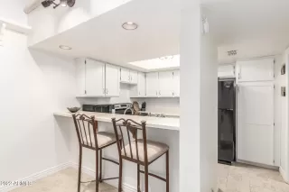 Photo #5: 6346554 Listing