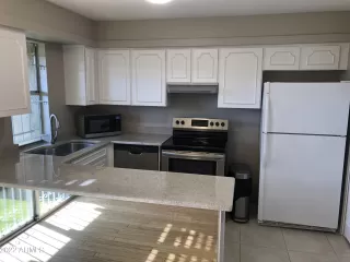 Photo #6: 6346586 Listing