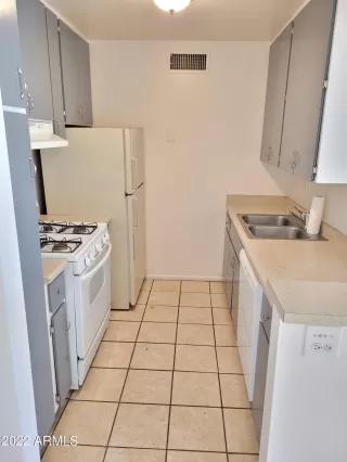 Photo #2: 6346642 Listing