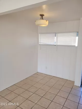 Photo #5: 6346642 Listing