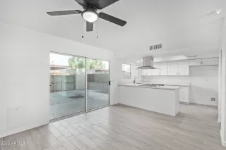 Photo #6: 6346853 Listing