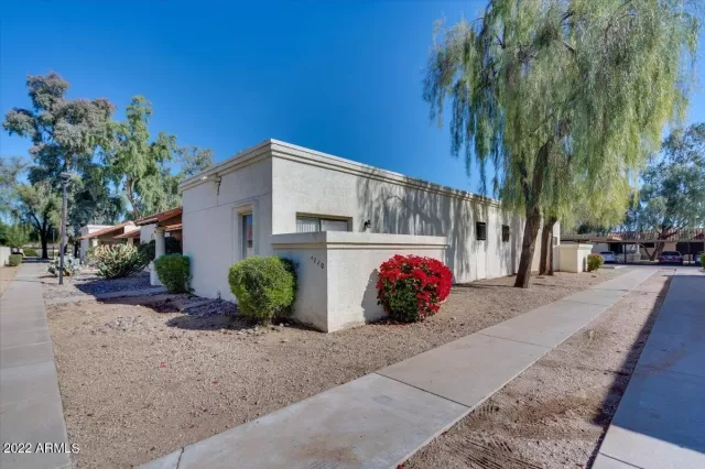 MLS: 6346988 Condo For Sale