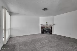 Photo #4: 6346988 Listing