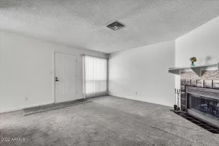 Photo #6: 6346988 Listing