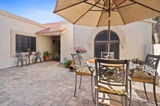 Photo #6: 6347063 Listing