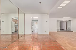 Photo #6: 6347295 Listing