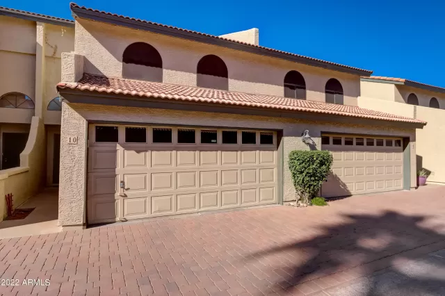 MLS: 6347334 Condo For Sale