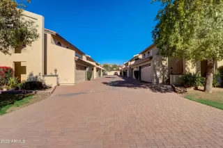 Photo #2: 6347334 Listing 