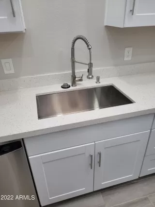 Photo #6: 6347377 Listing