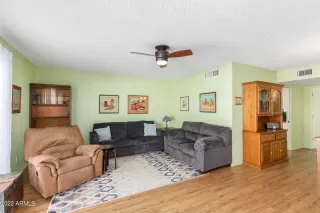 Photo #5: 6347550 Listing 