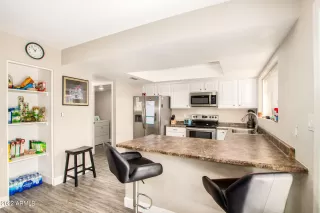 Photo #3: 6347553 Listing