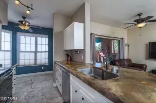 Photo #4: 6347671 Listing