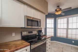 Photo #5: 6347671 Listing