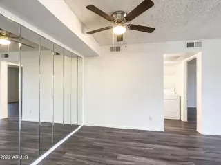 Photo #4: 6347705 Listing