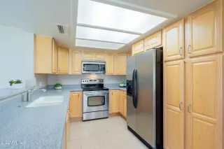 Photo #6: 6347775 Listing 