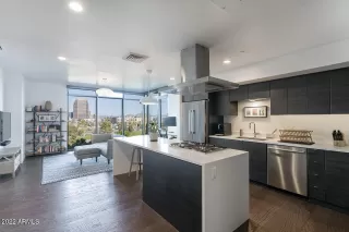 Photo #2: 6347885 Listing 