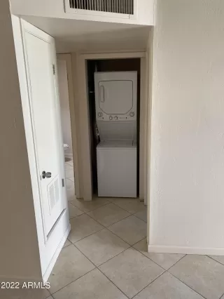 Photo #5: 6347900 Listing 