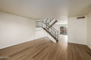 Photo #2: 6347994 Listing