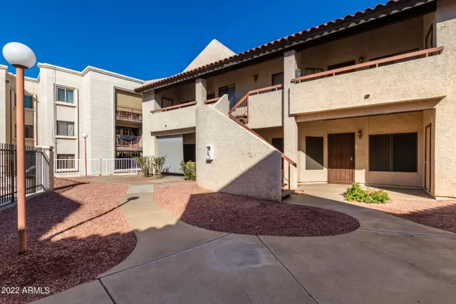 MLS: 6348104 Condo For Sale