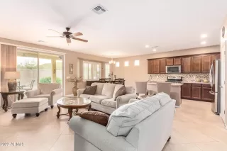 Photo #3: 6348129 Listing 