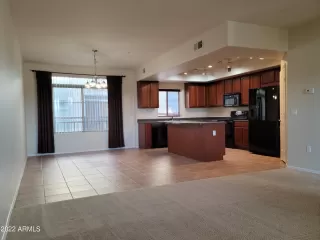 Photo #4: 6348134 Listing